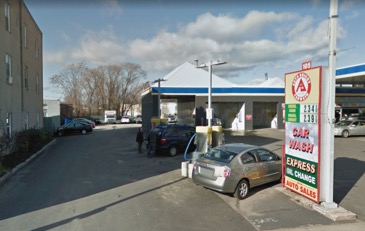 Figure 7 – Image of the Auto Bright Car Wash parcel, at the back of which a fence with an MWRA permit blocks bicyclists and pedestrians from traveling along the Sudbury Aqueduct. Figure 7 – Image of the Auto Bright Car Wash parcel, at the back of which a fence with an MWRA permit blocks bicyclists and pedestrians from traveling along the Sudbury Aqueduct.